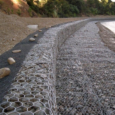 Υψηλή αντοχή σε τέντωμα 3,4 mm Ζυγισμένο γαβιονικό εξαγωνικό δίχτυ για την προστασία της όχθης του ποταμού